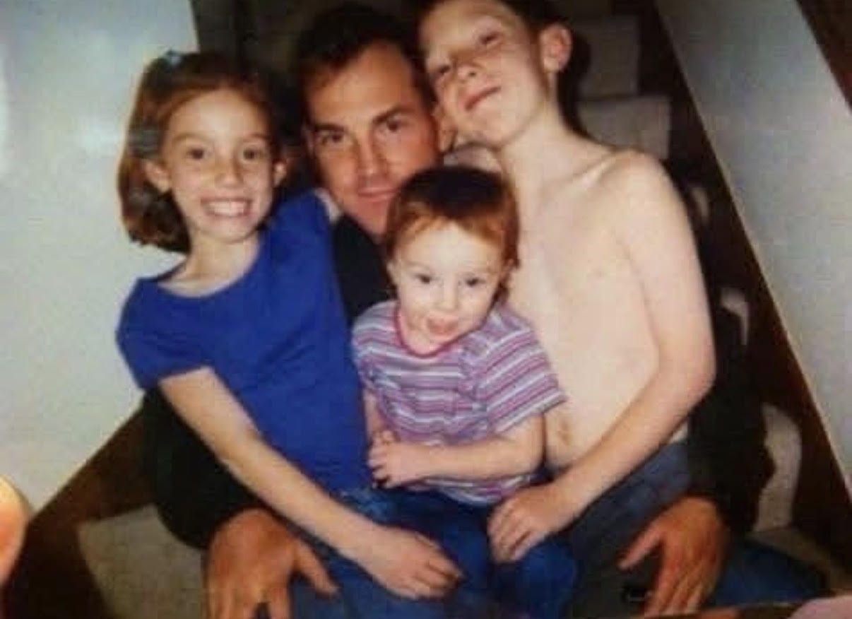 Bradly D. Conner family photo 7