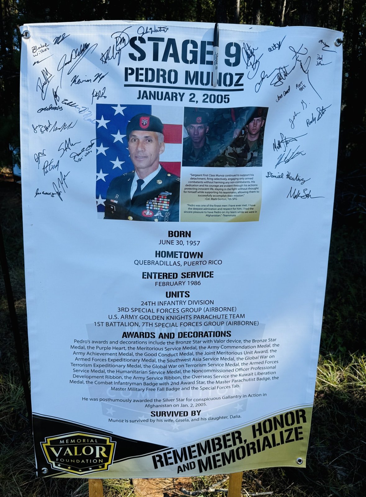 Pedro A. Munoz family at the Memorial 3 Gun, photo 1